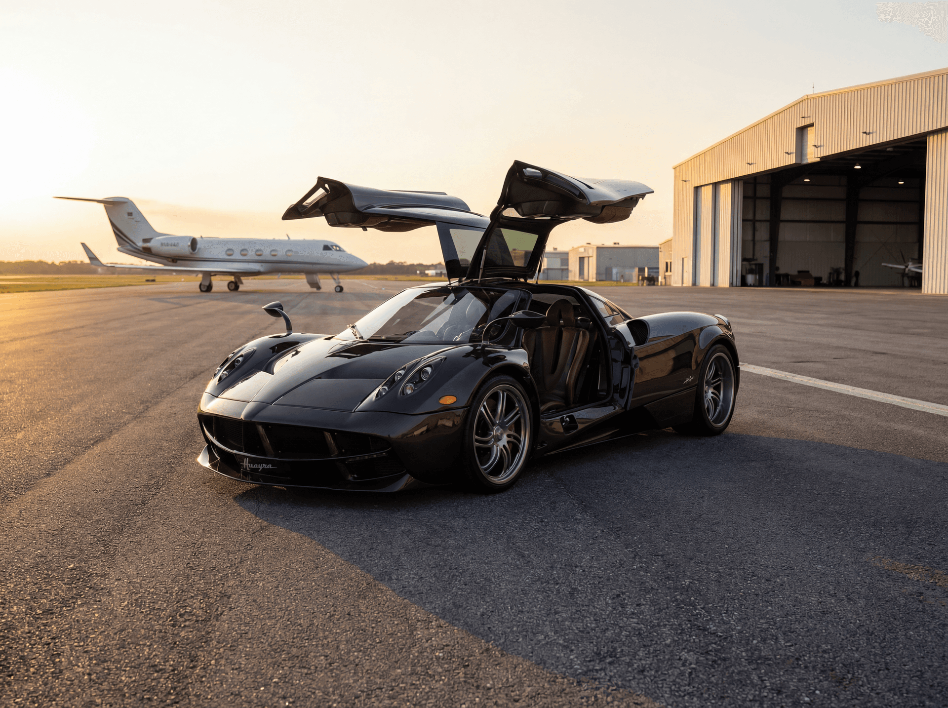 AI Pagani Huayra Private Jet Photo